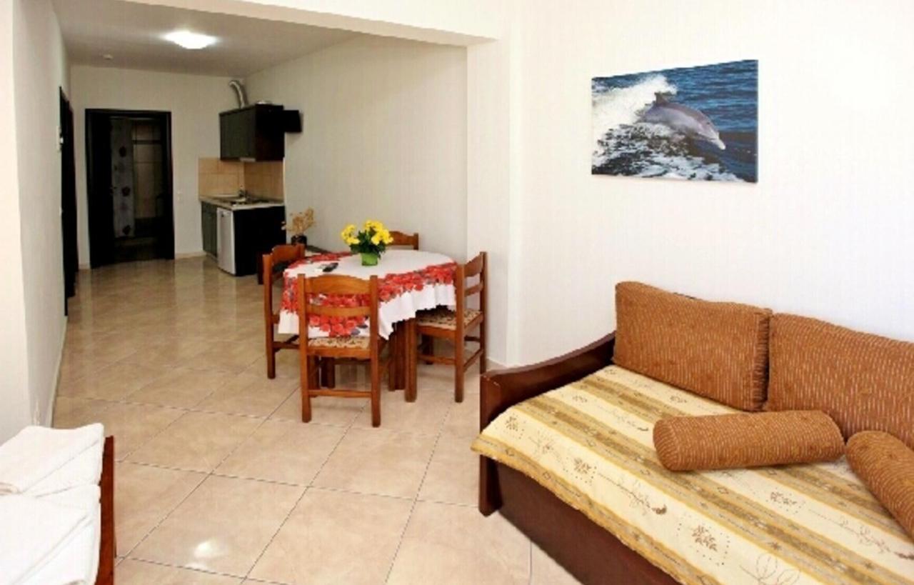 Delfini Hotel Skala Potamia  Exterior photo